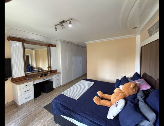 3 BEDROOM APARTMENT FOR SALE IN ESSENWOOD